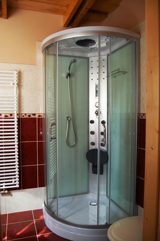 Maya Guesthouse إغير المظهر الخارجي الصورة